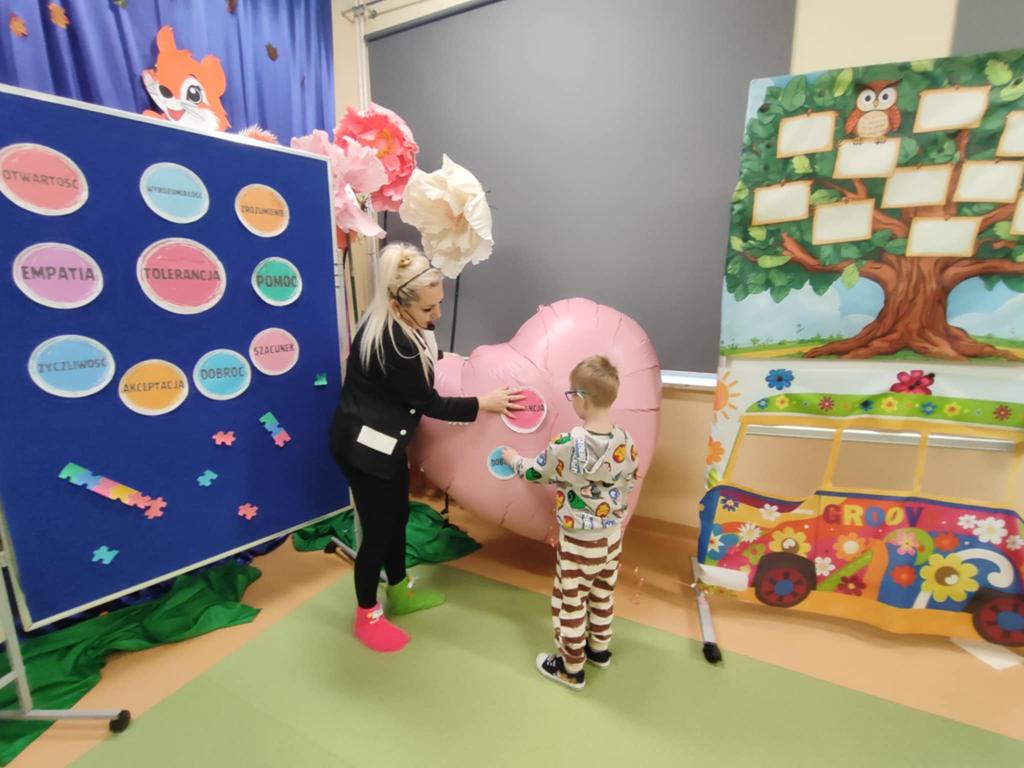 06e9c3c8-3316-4f21-a7bb-2ec850314a91