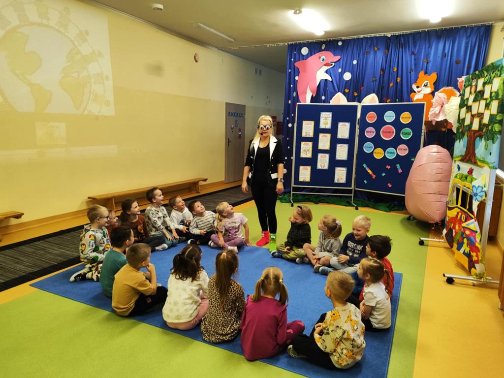 33dbd47b-97fd-42fc-af81-caa13f096cf5