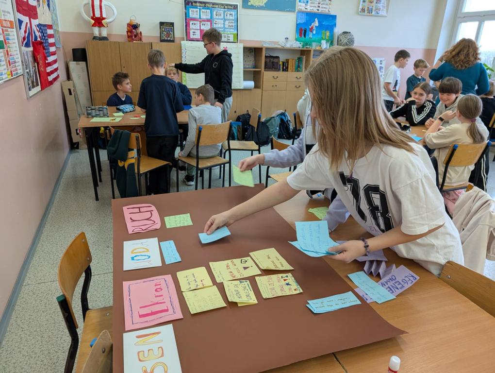 Messenger_creation_E53050DE-E0F9-4568-9F70-16A1B1E67CBF