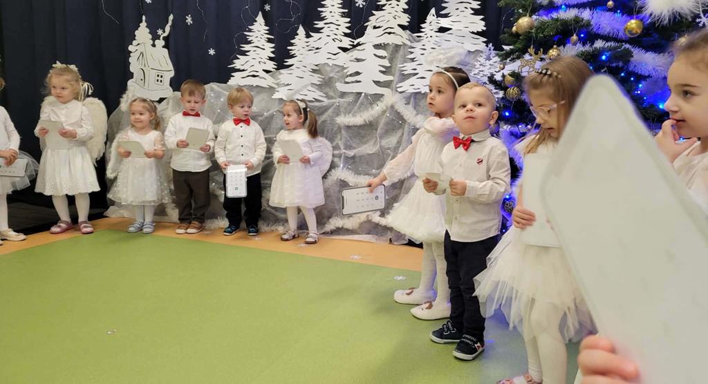 b608192a-c79b-418b-888a-cf28fb260cc6