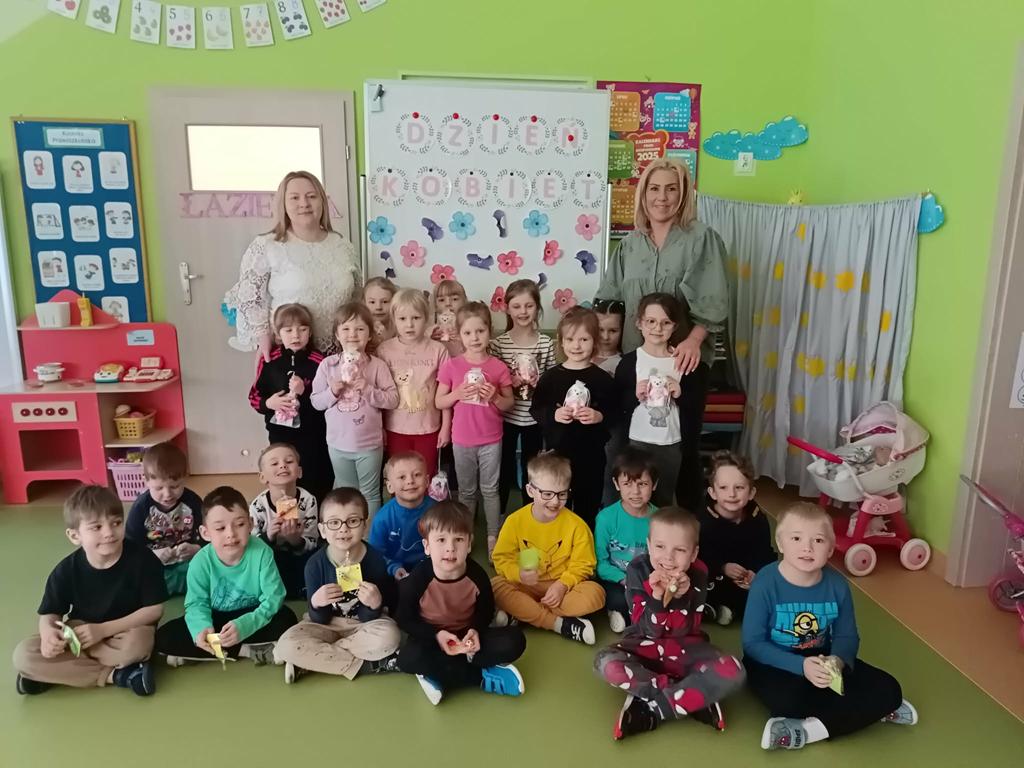 Szkoła Podstawowa nr 12 im. Kornela Makuszyńskiego w Siedlcach