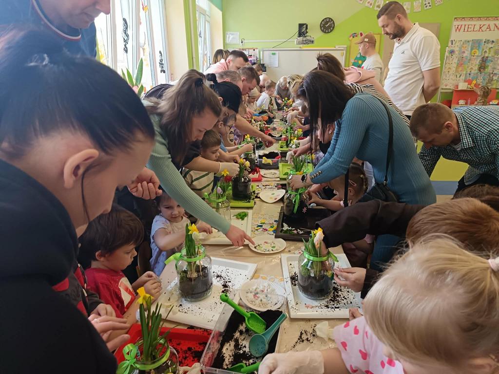 c9b817db-effe-427b-bc65-ca3b549f8b19