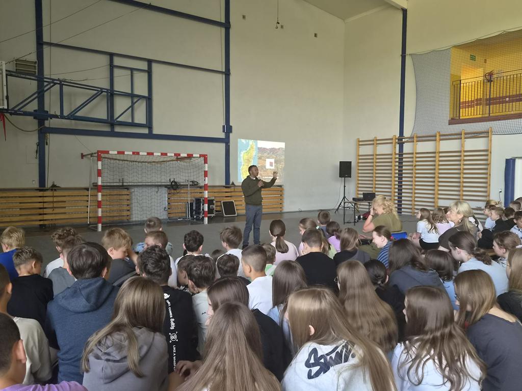 Szkoła Podstawowa nr 12 im. Kornela Makuszyńskiego w Siedlcach